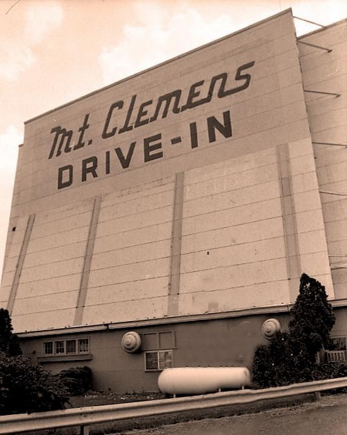 Mt Clemens Drive-In Theatre - FROM MICHIGAN DRIVEINS